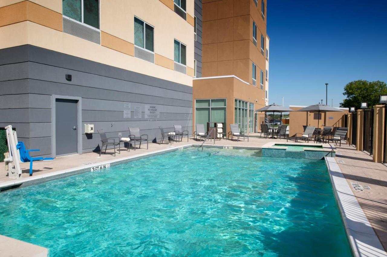 Fairfield By Marriott Inn & Suites Dallas East Exteriör bild